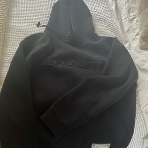 men’s alphalete sweatshirt